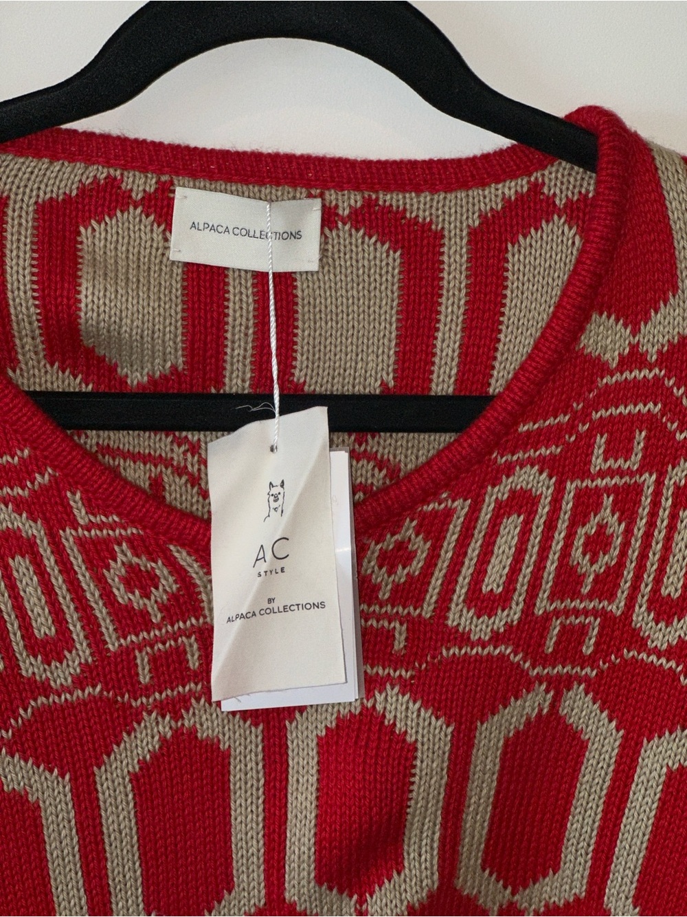 Aplaca collections - Red Patterned Fringe Sweater Poncho - Unknown Brand - Picture 4 of 11